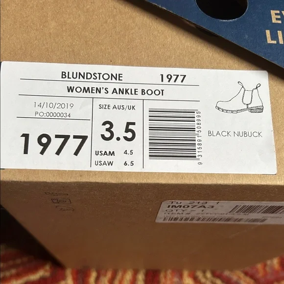 Blundstone Black Nubuck Women's Boots - Picture 8 of 8